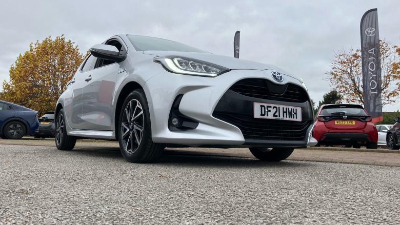 Toyota Yaris 1.5 Hybrid Design 5dr CVT Hybrid Hatchback